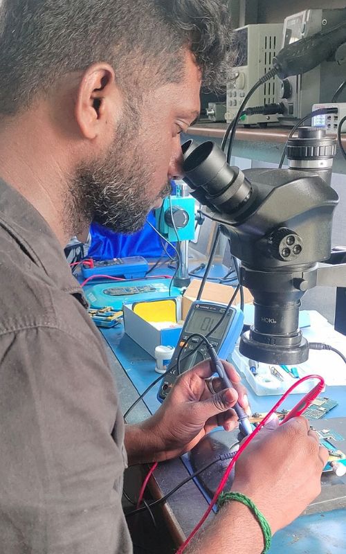Mobile Repairing Lab