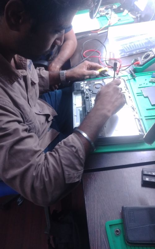 laptop maintenance and upgrades training at e-careerpluz in Madurai